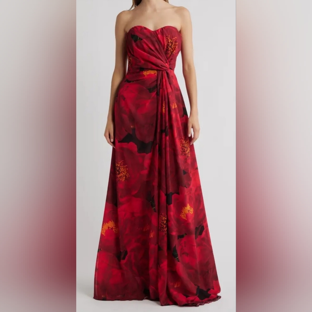 Chiara Boni Elegant Red Floral Women's Skirt